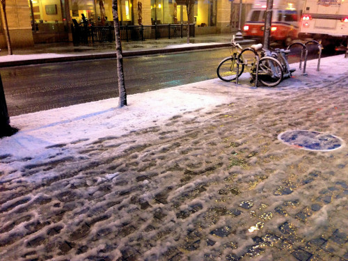 Snow on Irving St NW, 25 March 2013